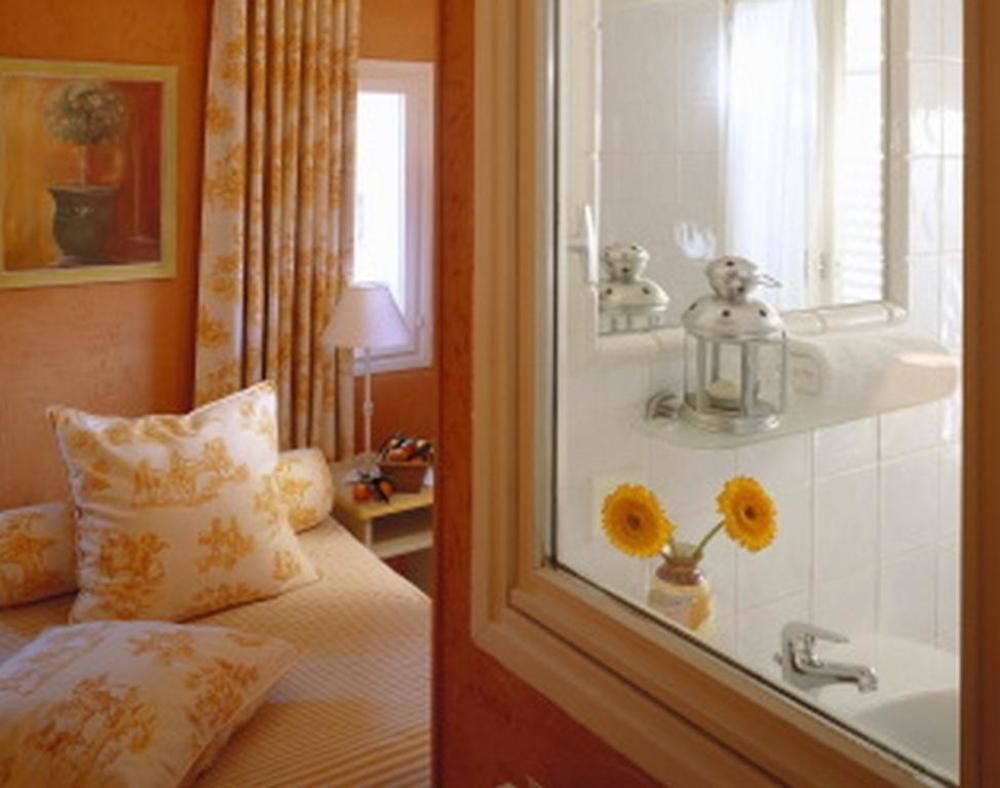 Hotel Bonaparte Toulon Pokoj fotografie